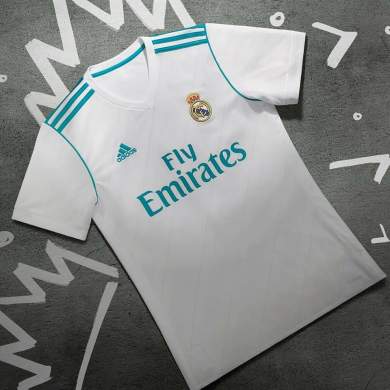 Home kit: Real Madrid 17-18 (adidas)